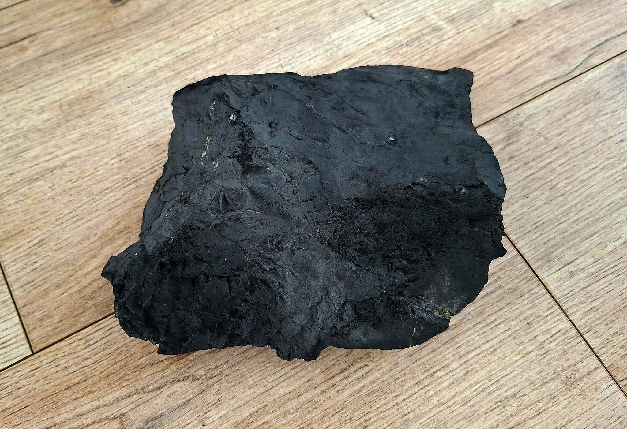 Grote Shungiet Stenen 7 Grote Shungite steen