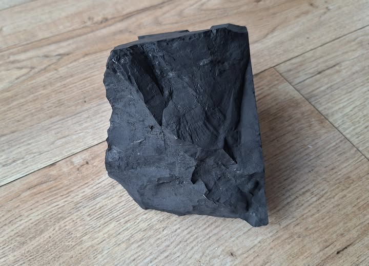 Grote Shungiet steen